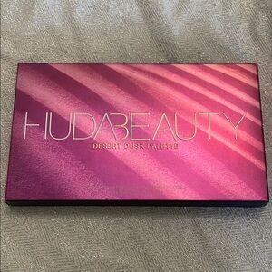 Huda Beauty Desert Dusk Palette - Pink